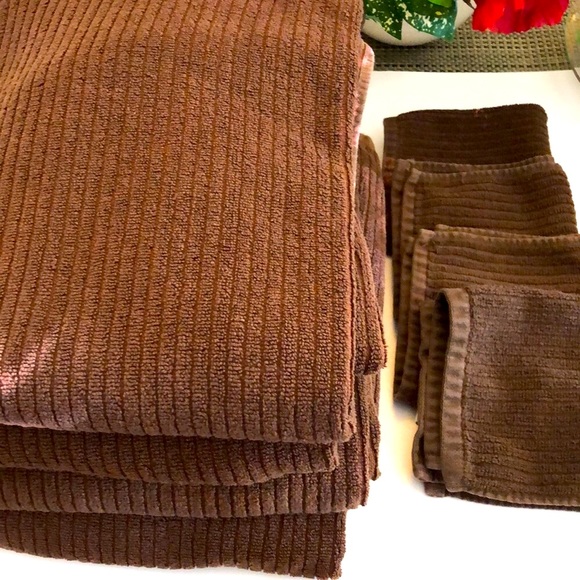 Bed Bath & Beyond Other - My DriSoft Eight piece Towel and face cloth set